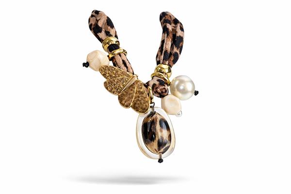 Kaitlyn Leopard Desenli Fular Kolye